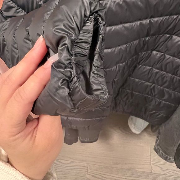 Moncler Women’s Lans Jacket. Size 1 - 9.5/10 condition - Picture 4 of 7